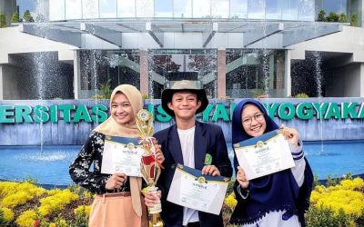 Mahasiswa Prodi AP Juara 2 Lomba Debat Ilmiah